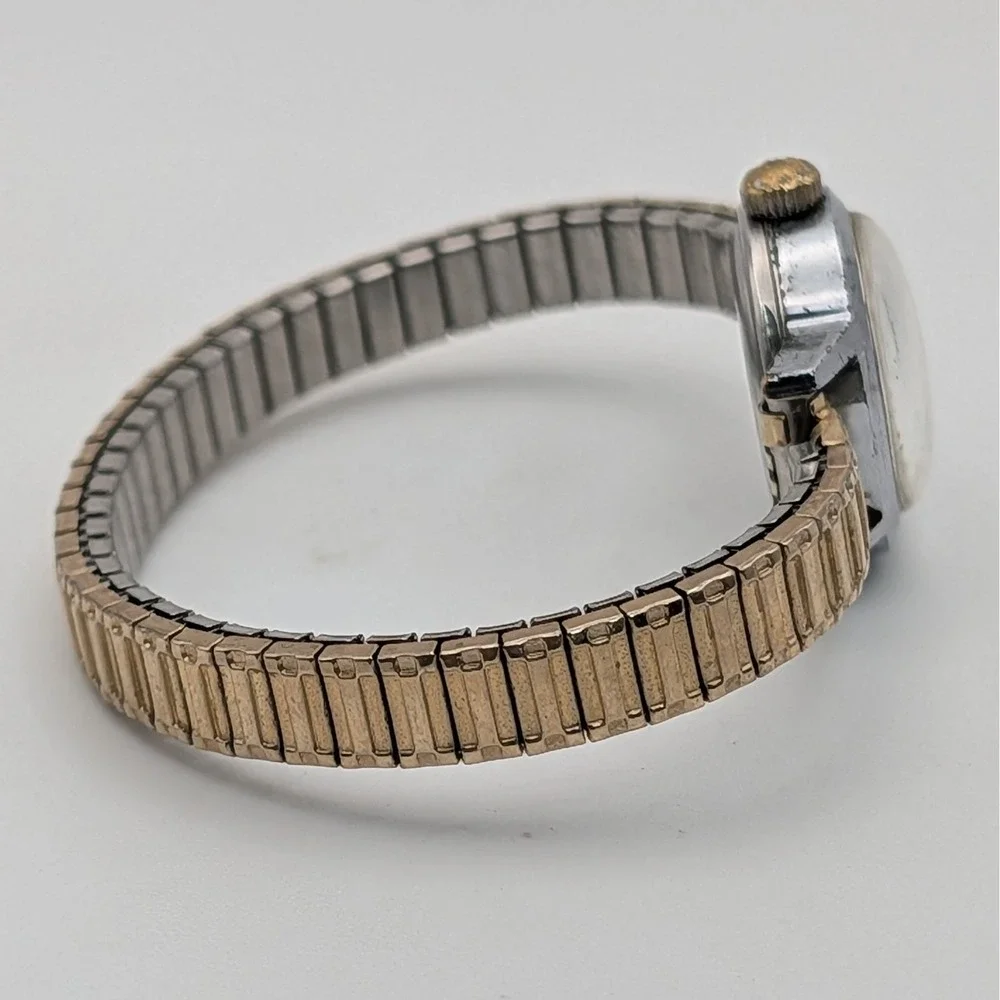 Westclox Vintage 17 Jewels Mechanical Watch Gold Tone Speidel Bracelet‎ Box
